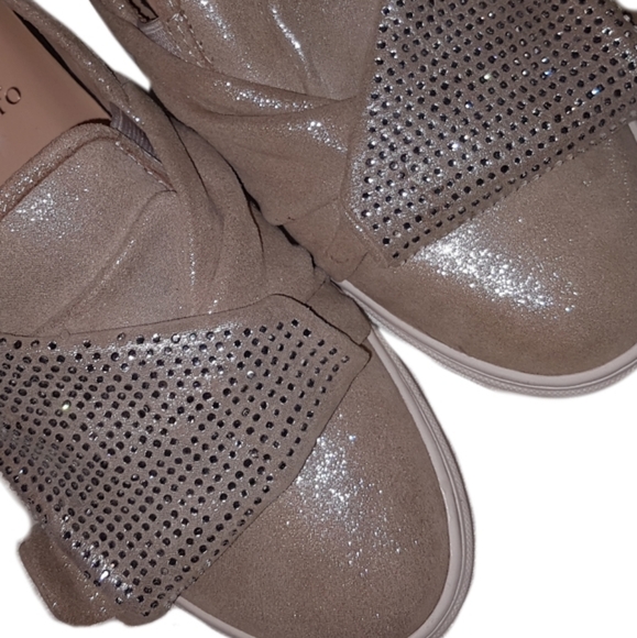 VINCE CAMUTO VC-BARITA SZ 6M TAN METALLIC SUEDE LOOK BLING SlipOn Sneaker - Picture 5 of 17